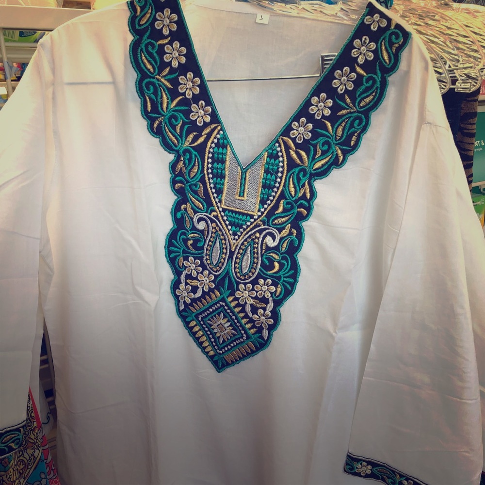Artisan V-Neck Tops